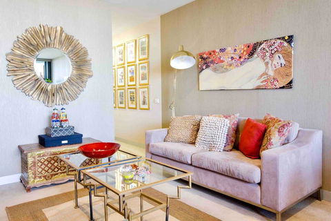 Stylish 1 Bedroom Apartment Amazing City Views - Accommodation Great Ocean Road 0