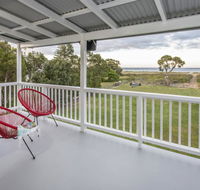 Sugar Shack - Character Family Home Right on the Ocean - Accommodation Great Ocean Road