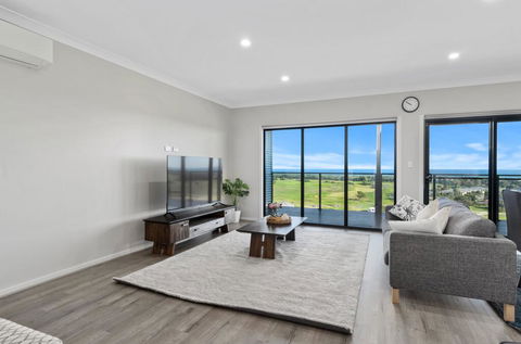 Sunset Horizon At Lady Bay - 8 Huntingdale Drive - Accommodation Great Ocean Road 2