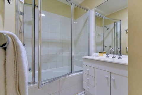 Sunset Waters Apartments - Accommodation Great Ocean Road 3