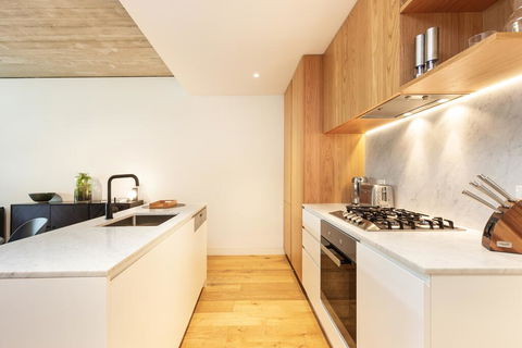 Surry Hills Self-contained 1 Bedroom Apartment (6 BRK) - Accommodation Great Ocean Road 2