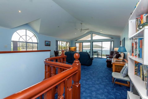 Tah Villa, 1/68 Marine Drive - Accommodation Great Ocean Road 3