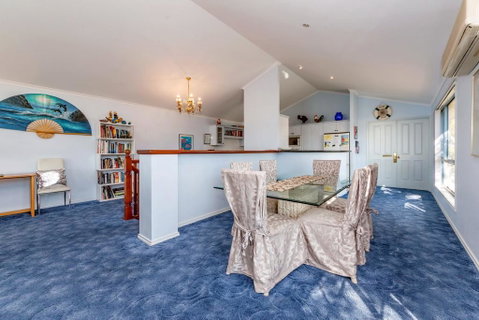 Tah Villa, 1/68 Marine Drive - Accommodation Great Ocean Road 2