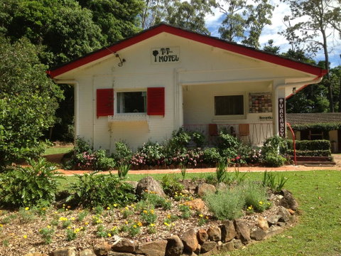 Tall Trees Motel Mountain Retreat - Accommodation Great Ocean Road 3