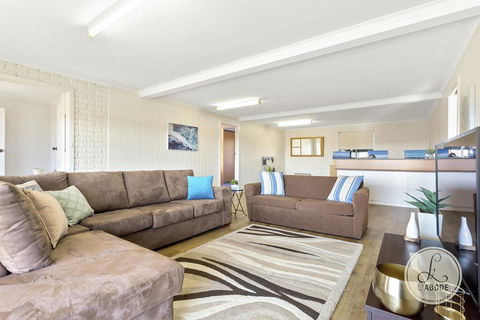 TASSIE SEASIDE SERENITY - L'Abode Accommodation - Accommodation Great Ocean Road 3