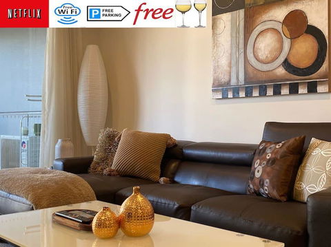 TERRACE LUX FULLY AIR 2 CAR FREE NETFLIX WIFI WINE - Accommodation Great Ocean Road 0