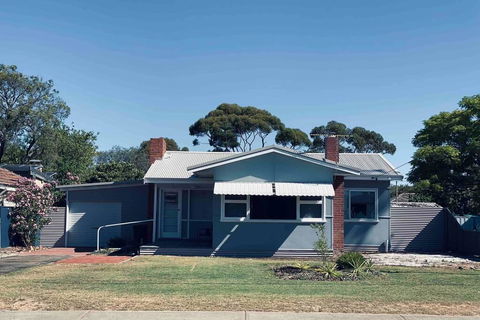 The Beach House Busselton - Accommodation Great Ocean Road 0