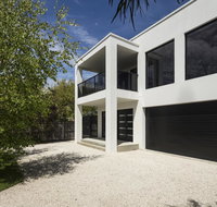 Pearl Hawley Beach - Accommodation Great Ocean Road