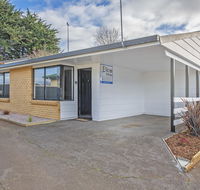 Elkie Villa - 2 Bedroom Unit - Burnie - Accommodation Great Ocean Road