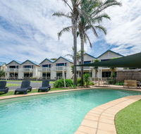 Boathouse Resort Studios and Suites
