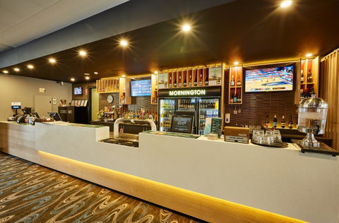 Mornington Hotel - Accommodation Great Ocean Road 8