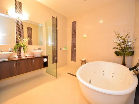 Mornington Hotel - Accommodation Great Ocean Road 25