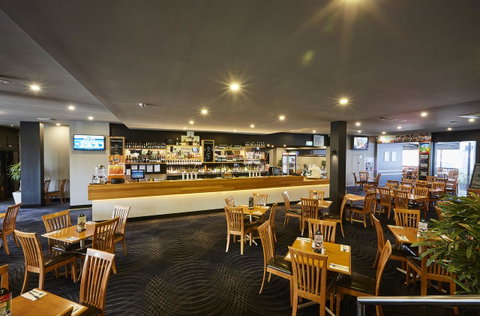 Mornington Hotel - Accommodation Great Ocean Road 10