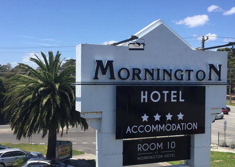 Mornington Hotel - Accommodation Great Ocean Road 5