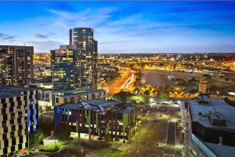 2Bedroom Apartment With Views In Docklands Next To CBD & Marvel Stadium - Accommodation Great Ocean Road 21