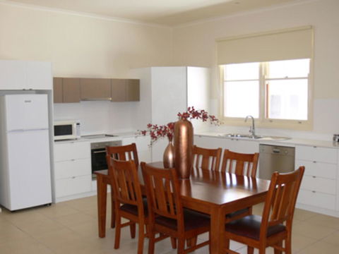 The Victoria Apartments - Accommodation Great Ocean Road 21