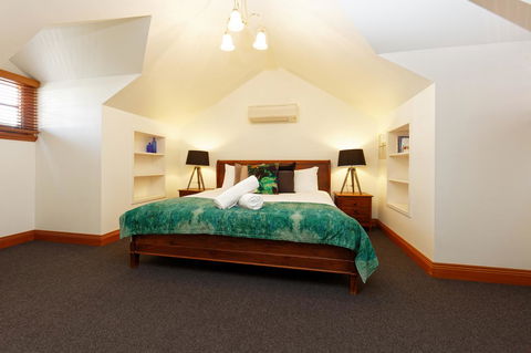 54 On Bank - Accommodation Great Ocean Road 41