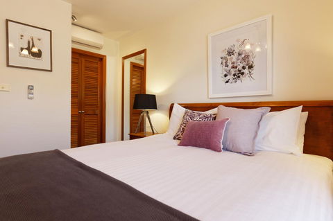 54 On Bank - Accommodation Great Ocean Road 25