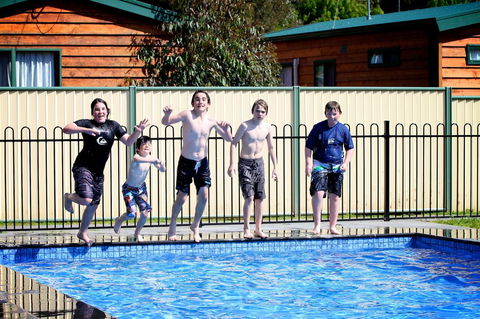 Tasman Holiday Parks - Geelong - Accommodation Great Ocean Road 2