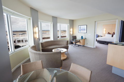 PARKROYAL Melbourne Airport - Accommodation Great Ocean Road 30