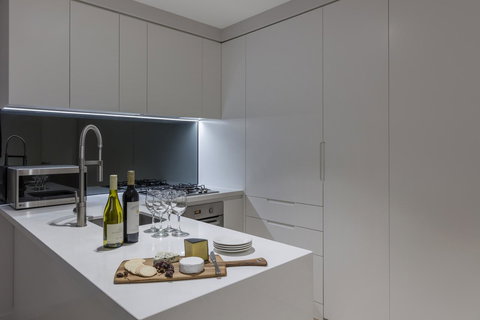 Imagine Lighthouse - Accommodation Great Ocean Road 13