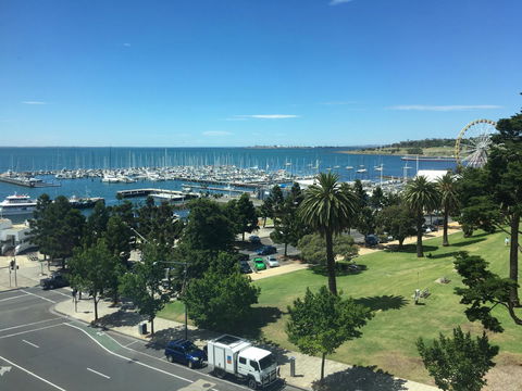 Geelong Waterfront Penthouse Apartment - Accommodation Great Ocean Road 2