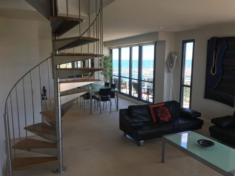 Geelong Waterfront Penthouse Apartment - Accommodation Great Ocean Road 4