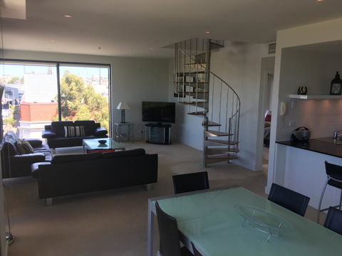 Geelong Waterfront Penthouse Apartment - Accommodation Great Ocean Road 10