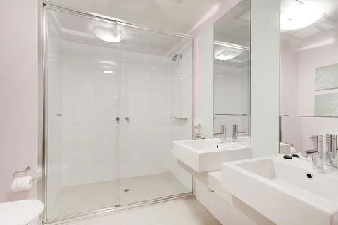 Waterfront Melbourne Apartments - Accommodation Great Ocean Road 24