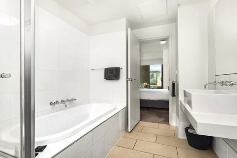 Waterfront Melbourne Apartments - Accommodation Great Ocean Road 43