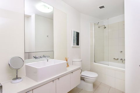 Waterfront Melbourne Apartments - Accommodation Great Ocean Road 37