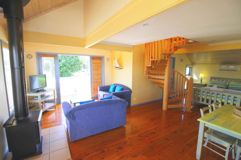 Rayville Boat Houses - Accommodation Great Ocean Road 3