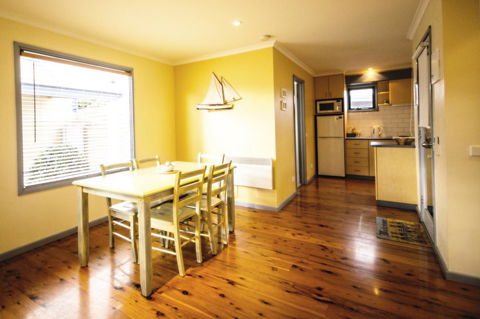 Rayville Boat Houses - Accommodation Great Ocean Road 25