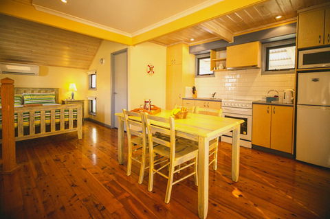 Rayville Boat Houses - Accommodation Great Ocean Road 28