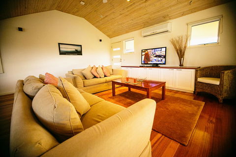 Rayville Boat Houses - Accommodation Great Ocean Road 7