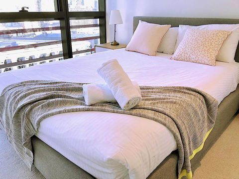 Pride Docklands Waterfront Apartment City View - Accommodation Great Ocean Road 41