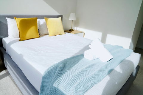 Pride Docklands Waterfront Apartment City View - Accommodation Great Ocean Road 2