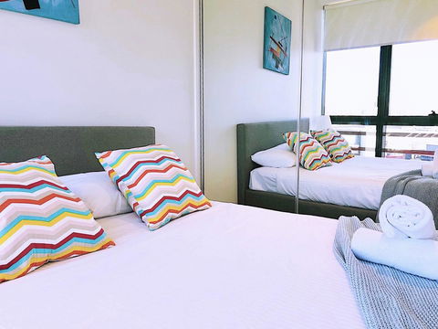 Pride Docklands Waterfront Apartment City View - Accommodation Great Ocean Road 8
