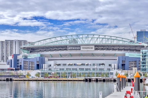 Pride Docklands Waterfront Apartment City View - Accommodation Great Ocean Road 37