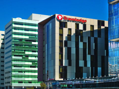 Travelodge Hotel Melbourne Docklands - Accommodation Great Ocean Road 4