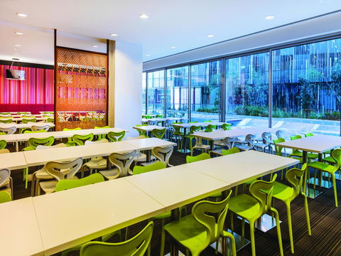 Travelodge Hotel Melbourne Docklands - Accommodation Great Ocean Road 21