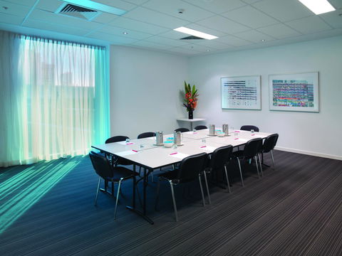 Travelodge Hotel Melbourne Docklands - Accommodation Great Ocean Road 22