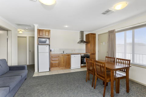 Comfort Inn Warrnambool International - Accommodation Great Ocean Road 35