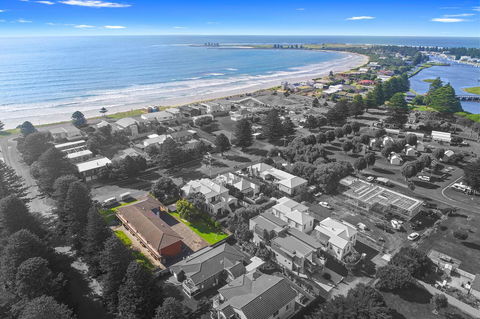 Eastern Beach Holiday Units - Accommodation Great Ocean Road 7