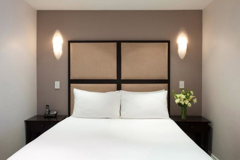 Crowne Plaza Melbourne Carlton, An IHG Hotel - Accommodation Great Ocean Road 16