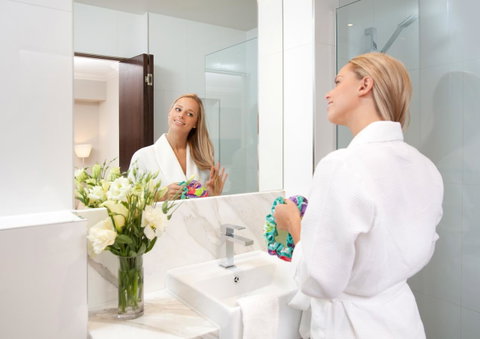 Crowne Plaza Melbourne Carlton, An IHG Hotel - Accommodation Great Ocean Road 36