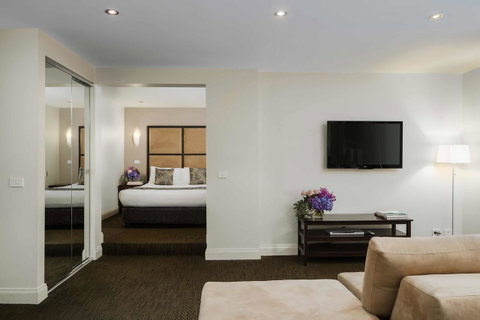 Crowne Plaza Melbourne Carlton, An IHG Hotel - Accommodation Great Ocean Road 12