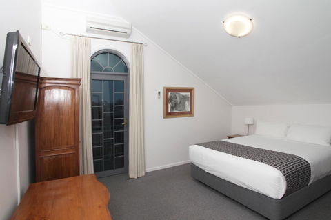 Quality Inn & Suites The Menzies - Accommodation Great Ocean Road 28