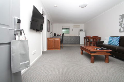 Quality Inn & Suites The Menzies - Accommodation Great Ocean Road 40