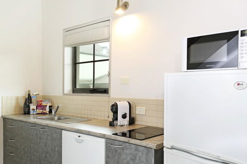 Quality Inn & Suites The Menzies - Accommodation Great Ocean Road 20